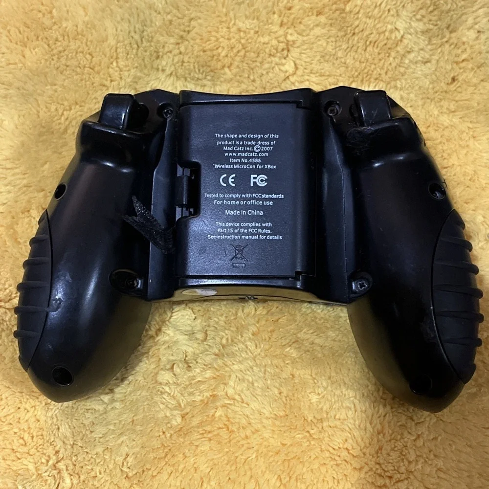 GameStop 2.4GHz Wireless Microsoft OG Xbox Controller - For Repair Corrosion
